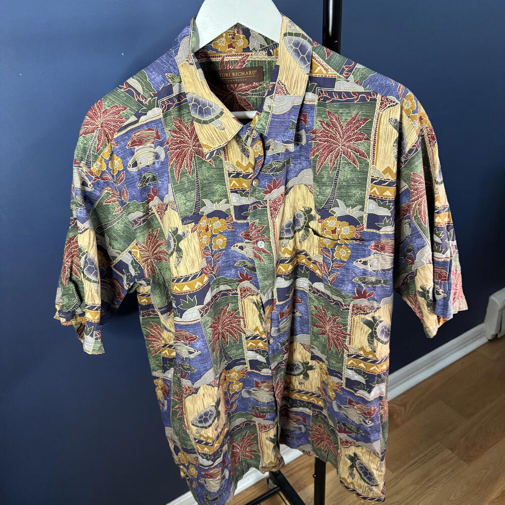 Tori Richard XL Hawaiian Shirt Vintage Island Print Cotton Aloha Made in USA